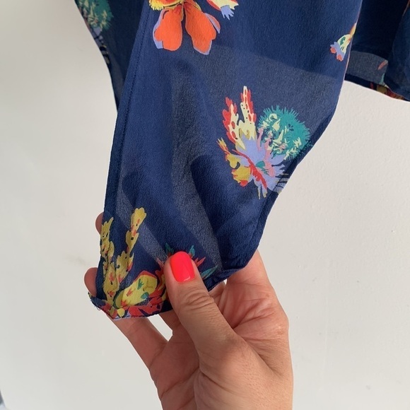 Madewell 100% Silk Novel Tie-Front Top in Bird of Paradise V- neck , size S - Picture 8 of 14